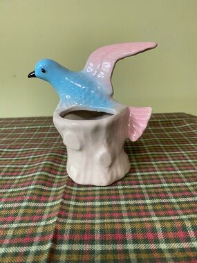 Vintage Ceramic pastel Blue and Pink Bird Planter (n-5)